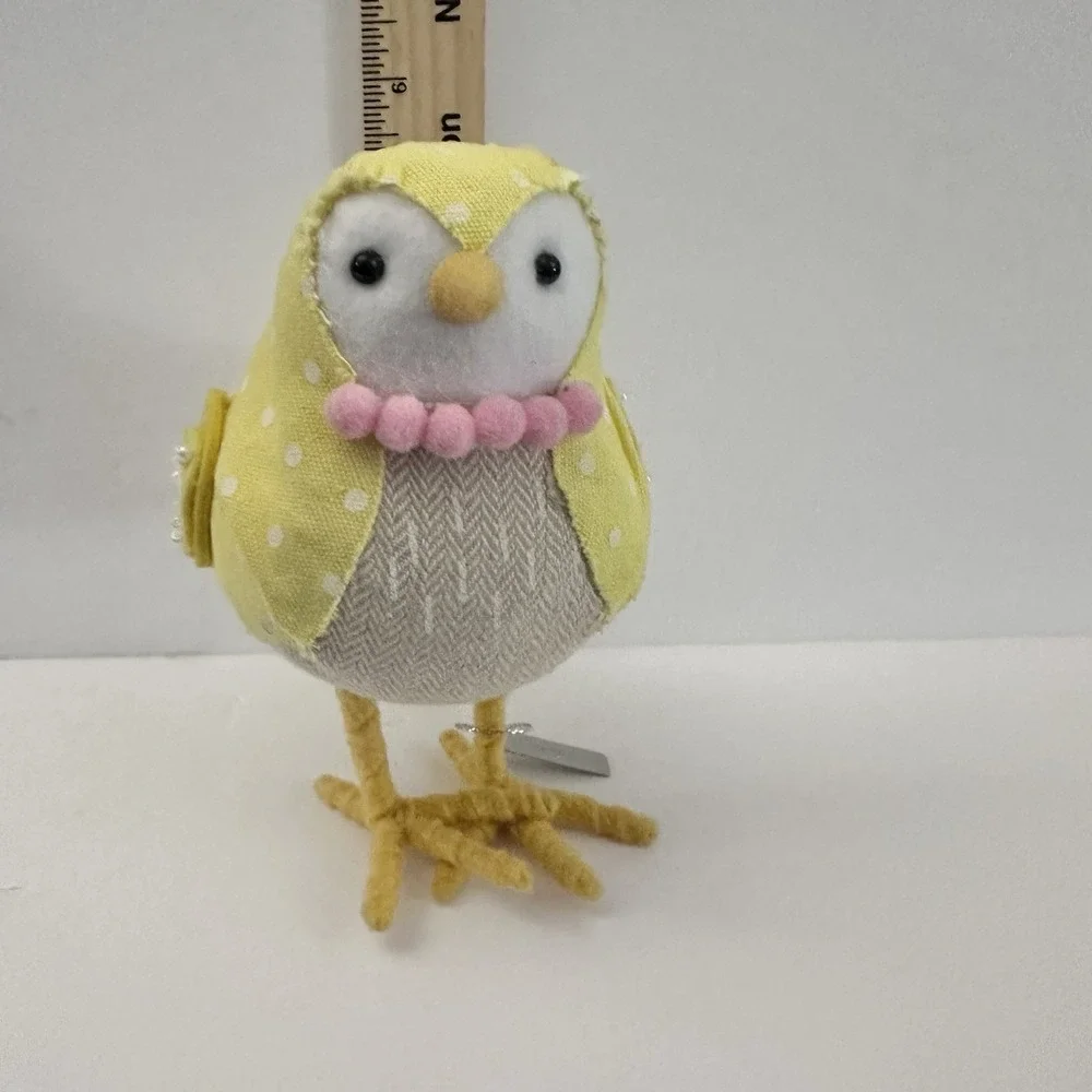 Featherly Friends Bird Daisy 2018 Target Spring Easter